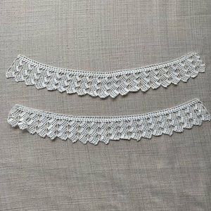 Set of 2 lace towel edges, borders, hand crocheted, off white